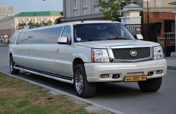 КАДИЛЛАК ЭСКАЛЕЙД (CADILLAC ESCALADE)